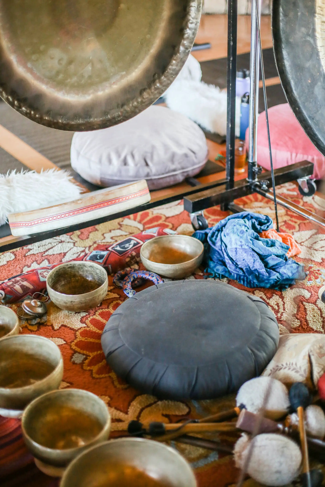 Harmonising Energies: Frugal Sound Baths and the Elevated Experience at Cocoon Santa Monica with Acupuncture
